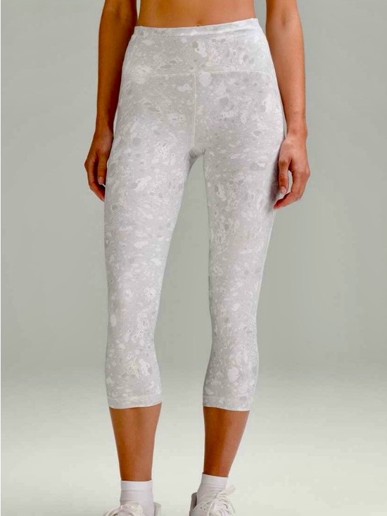 lululemon athletica Pants - Lululemon Swift Speed High-Rise Crop 21"